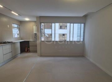 Apartamento · 74m² · 2 Quartos · 1 Vaga · Apartamento de 74m² com 2 quartos no Centro