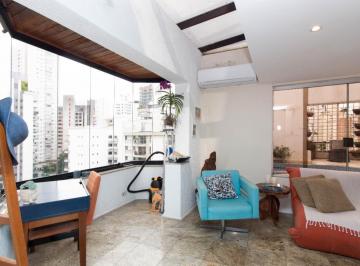 1692978924023-26_piso_superior.jpeg · Cobertura para venda em Campo Belo com 2 quartos, sendo 1 suíte, 150m²