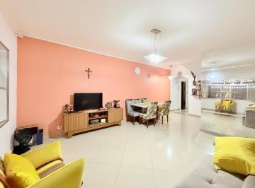 d64da0af-8ad4-4dcb-b686-6b3ec1829913.jpeg · Sobrado para venda em Jardim dos Lagos com 3 quartos, sendo 3 suítes, 185m²
