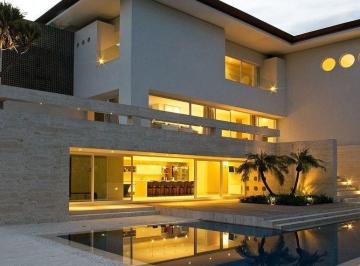 308131770.jpg · Casa em Condomínio com Arquitetura Assinada e 1.144m² – São João – Curitiba