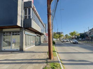 Photo 1 · Excelente loja comercial na avenida Teresópolis, com sobreloja, 2 banheiros