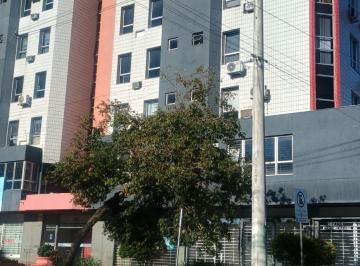 Comercial · 162m² · 3 Quartos · Excelente loja comercial na avenida Teresópolis, com sobreloja, 2 banheiros