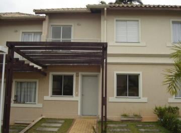 Sala · Casa de Condominio em Vila Oliveira  -  Mogi das Cruzes