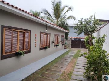 Casa · 282m² · 4 Quartos · 8 Vagas · Casa em Ubatuba