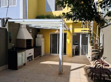 a29dccb6-a898-4506-a148-d481afd09d54 · Casa para locação em Campo Belo com 3 quartos, sendo 1 suíte, 194m²