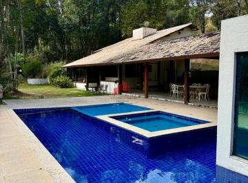 01 · Casa à venda - no Condomínio Nossa Fazenda