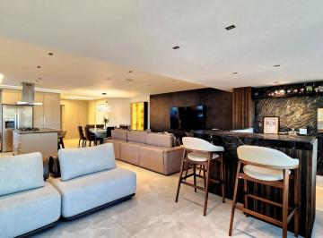 Apartamento · 209m² · 4 Quartos · 2 Vagas · Apartamento à venda - no Centro