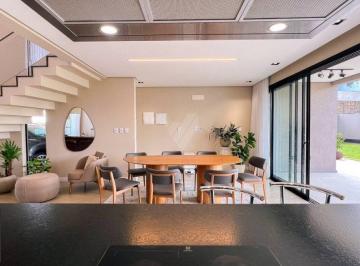 Casa · 300m² · 4 Quartos · 5 Vagas · Casa de alto padrão no condomínio Prado Los Álamos em Gravataí com 300m2 de área
