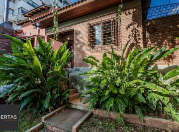 Casa · 87m² · 2 Quartos · 1 Vaga · Casa no Jardim Botânico de 2 dormitórios 1 vaga e amplo terreno PARA ALUGAR