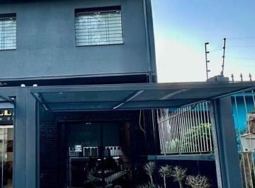 Apartamento · 80m² · 2 Quartos · Cobertura duplex reformada com dois banheiros , dois quartos, sala,cozinha plane
