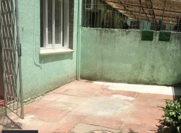 Apartamento · 52m² · 1 Quarto · Apartamento no bairro Teresópolis de 1 dormitório térreo com pátio