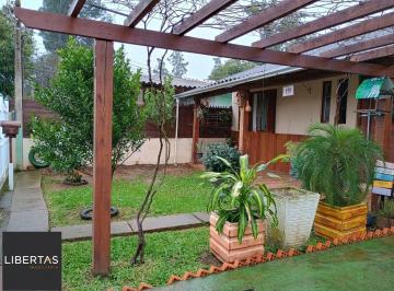 Casa · 185m² · 2 Quartos · 5 Vagas · Casa à venda - em Santa Cruz