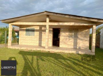 Casa · 70m² · 3 Quartos · 4 Vagas · Casa em Cidreira de 3 dormitórios próximo do mar