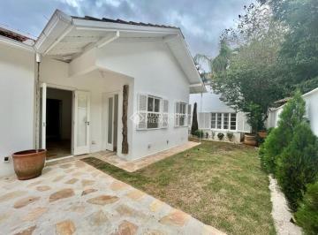 Casa · 238m² · 3 Quartos · Linda Casa, ampla com ótima localização