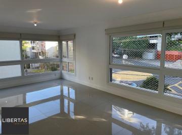 Apartamento · 117m² · 3 Quartos · 2 Vagas · Apartamento de 3 dormitórios, sendo 1 suíte, churrasqueira, 2 vagas no Bela Vist