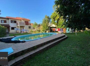 Casa · 260m² · 4 Quartos · 3 Vagas · Casa à venda - no Centro