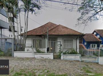 Terreno · 429m² · 3 Quartos · 2 Vagas · Terreno no bairro Petrópolis com 429m²