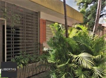 Casa · 280m² · 3 Quartos · 4 Vagas · Casa de 3 dormitórios  4 vagas amplo terreno - Menino Deus