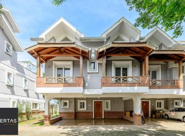 Casa · 459m² · 3 Quartos · 2 Vagas · Sobrado em condomínio no bairro Tristeza de 3 dormitórios / suítes e 2 vagas