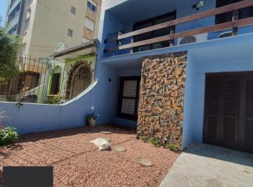 Casa · 168m² · 3 Quartos · 1 Vaga · Sobrado no Menino Deus de 3 dormitórios e vaga