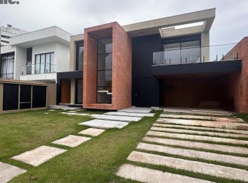 Foto 01 · Barra de Itaúna - Linda Casa Duplex com 4 Suítes 420m²