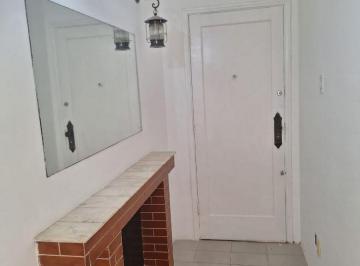 Apartamento de 2 quartos, Santos · Apartamento 2 quartos, com sacada, para alugar, próximo à praia !