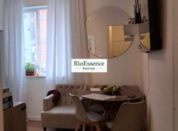 Apartamento · 42m² · 1 Quarto · 1 Vaga · Charme e Praticidade no Coração do Leblon: Apartamento de 1 Quarto com Vaga