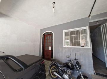 Casa de 1 quarto, Cotia · Casa com 3 cômodos grandes