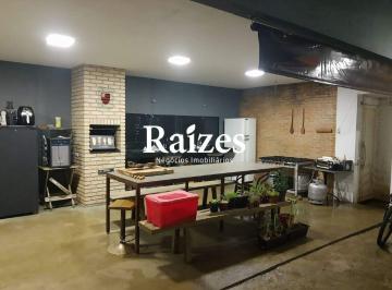 Casa · 210m² · 2 Quartos · 4 Vagas · Casa com 2 quartos sendo 1 suíte no Cidade Jardim