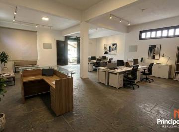 Comercial · 100m² · 4 Vagas · Sala comercial com no Santa Catarina em Joinville