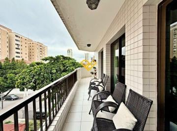 Varanda · Apartamento 4 Quartos a Venda em Santos - Sp