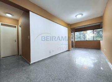 Apartamento · 80m² · 2 Quartos · 1 Vaga · Apartamento de 2 quartos, com varanda e vaga de garagem para alugar no Guará I
