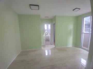 Sala · Oportunidade na Zona Norte em condomínio fechado e infraestrutura completa.