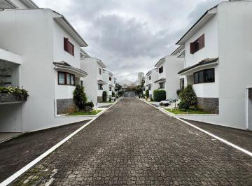 Casa · 364m² · 3 Quartos · 6 Vagas · Casa no condomínio Condomínio Villa dos Emboabas para venda com 3 quartos, sendo 1 suíte, 364m²