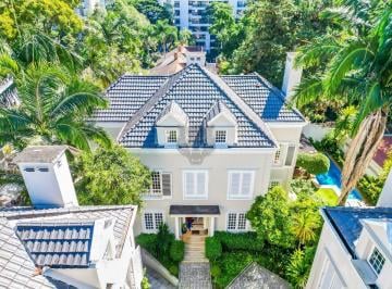 Casa · 728m² · 5 Quartos · 4 Vagas · Casa no condomínio Condomínio Vila Bouganville para venda com 5 quartos, sendo 4 suítes, 728m²