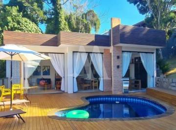 Casa · 400m² · 4 Quartos · 7 Vagas · Casa à venda no bairro Sambaqui - Florianópolis/SC