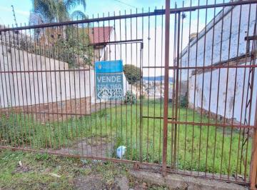 e1b6bb27-da7a-42fa-bdb9-00d7fe904a54 · Amplo terreno com 422m² no bairro Medianeira próximo a Oscar Pereira