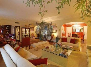 Apartamento · 275m² · 3 Quartos · 3 Vagas · Apto 275 M² no Jardins - 1 Por Andar - 3 Suites - 3 Vagas - Area Gourmet - Pe Direto Duplo