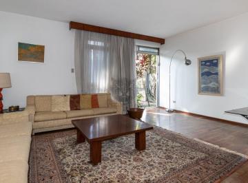 Casa · 209m² · 5 Quartos · 2 Vagas · Sobrado para venda em Moema com 5 quartos, sendo 1 suíte, 209m²