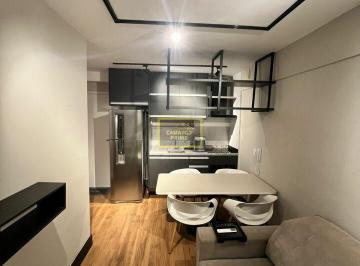 Apartamento · 33m² · 1 Quarto · 1 Vaga · Apartamento mobiliado e com uma vaga para alugar na região de Pinheiros