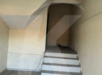 Comercial · 50m² · Salão comercial no piso inferior, ideal para diversos tipos de comércio, escritório, depósito