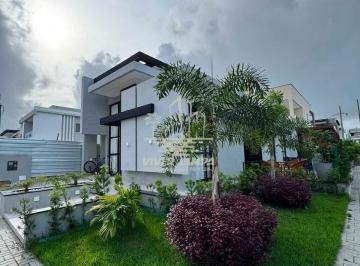 Casa · 112m² · 3 Quartos · 2 Vagas · Linda casa em Condomínio fechado
