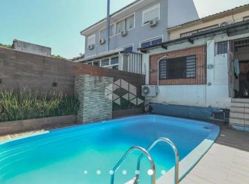 Casa · 183m² · 4 Quartos · 3 Vagas · Excelente casa, toda reformada com 183,22 m2  com 4 quartos, localizada no Bairro Cristo