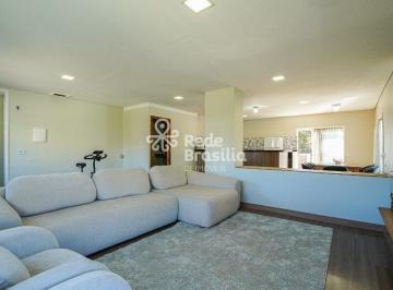 Casa · 240m² · 4 Quartos · 2 Vagas · SHA Conjunto 5, Casa em condomínio fechado em Arniqueira com 240m²