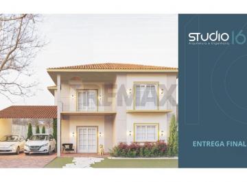 Casa · 415m² · 4 Quartos · 3 Vagas · Oportunidade no Ecoville Casa com 4 Quartos para Finalizar ao Seu Estilo