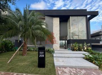 Casa · 550m² · 4 Quartos · 3 Vagas · Casa de Alto Padrão com 4 Suítes, Elevador e Automação – Alphaville Granja Viana