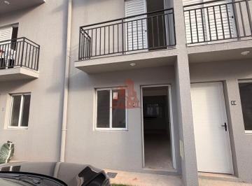 Casa · 65m² · 2 Quartos · 1 Vaga · Casa à Venda no Condomínio Malibu com Quintal e 2 Dormitórios