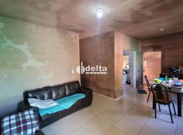Casa · 240m² · 3 Quartos · 3 Vagas · Casa com 3 quartos disponível para venda no bairro Guarani em Uberlândia MG