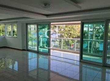 Apartamento · 225m² · 4 Quartos · 3 Vagas · Lagoa - Av. Borges de Medeiros. Apartamento com 4 suítes, dependência completa e