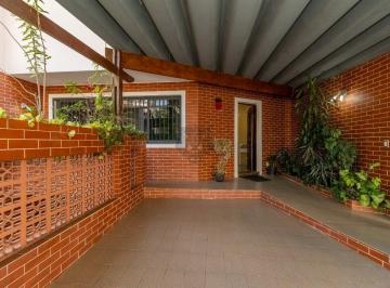 Casa · 228m² · 3 Quartos · 3 Vagas · Casa para venda em Vila Anglo Brasileira com 3 quartos, sendo 1 suíte, 228m²
